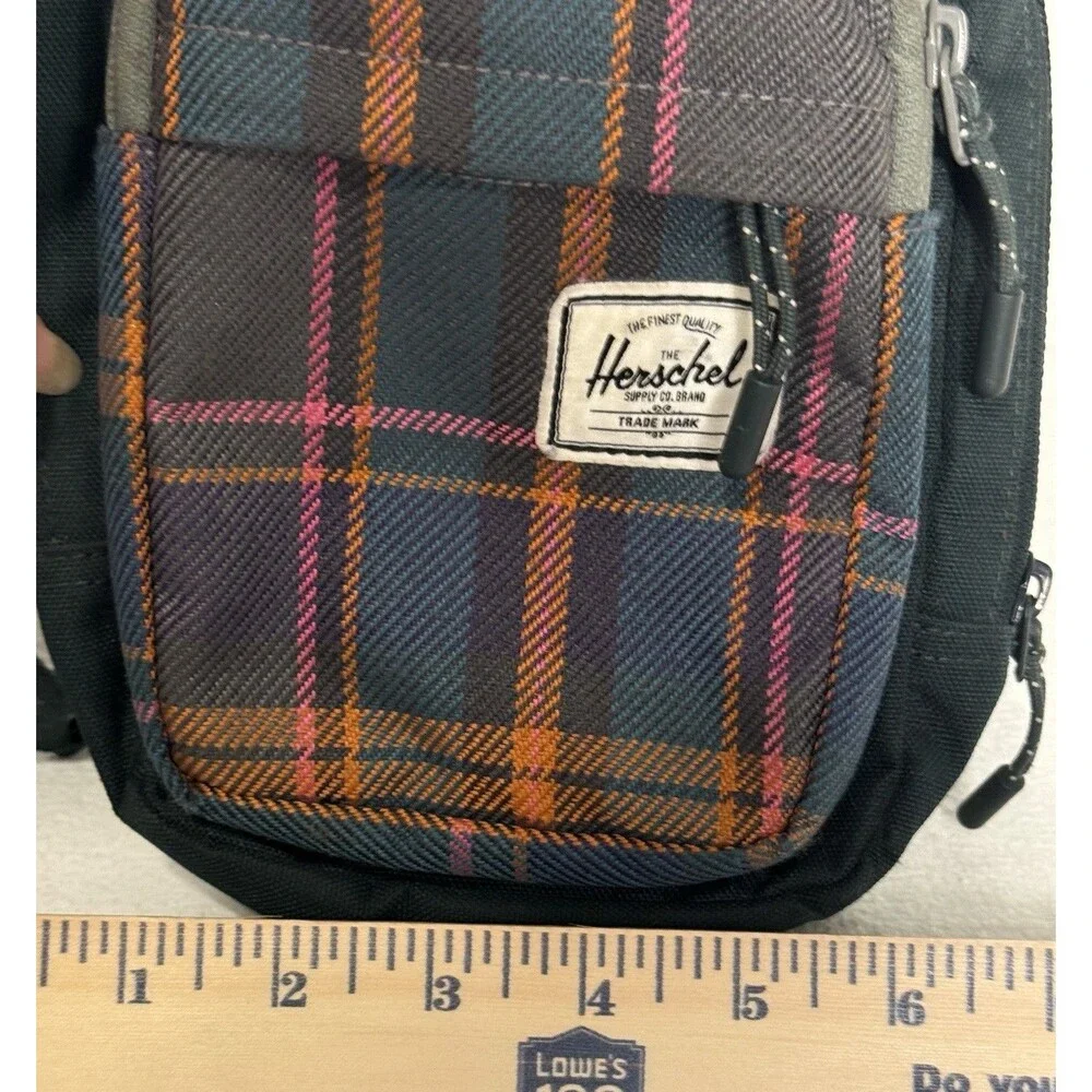 Herschel Black Plaid Crossbody Bag Zip/Buckle Adjustable Strap Inner Pockets